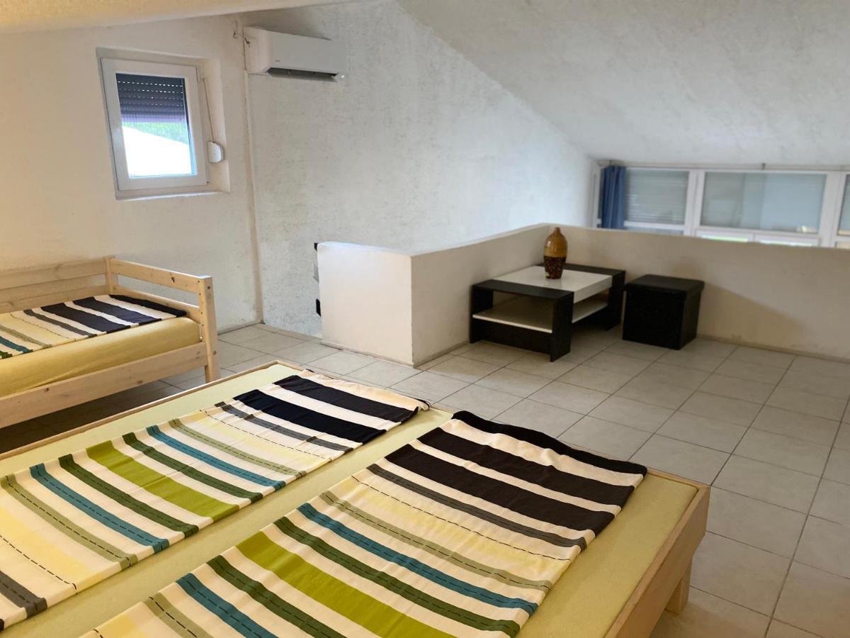 Apartments Stara Baška Esterno foto