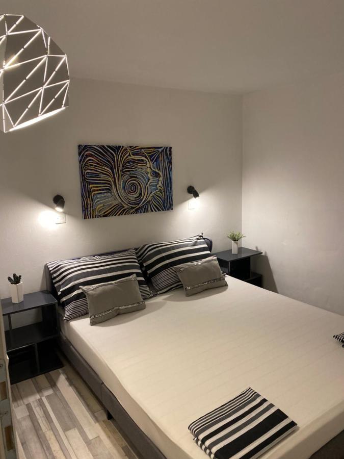 Apartments Stara Baška Esterno foto
